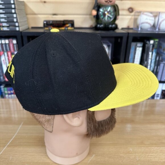 Harry Potter SnapBa SnapBack Hat Cap Hufflepuff Black Yellow  Wool Acrylic Blend - Picture 3 of 5